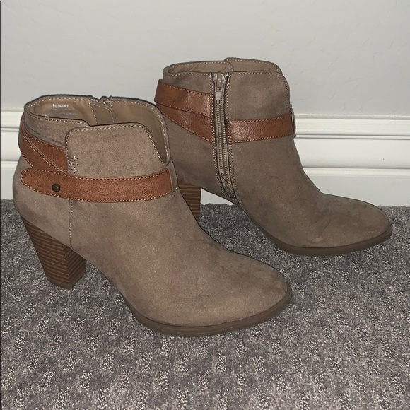 Francesca’s booties - Picture 2 of 3